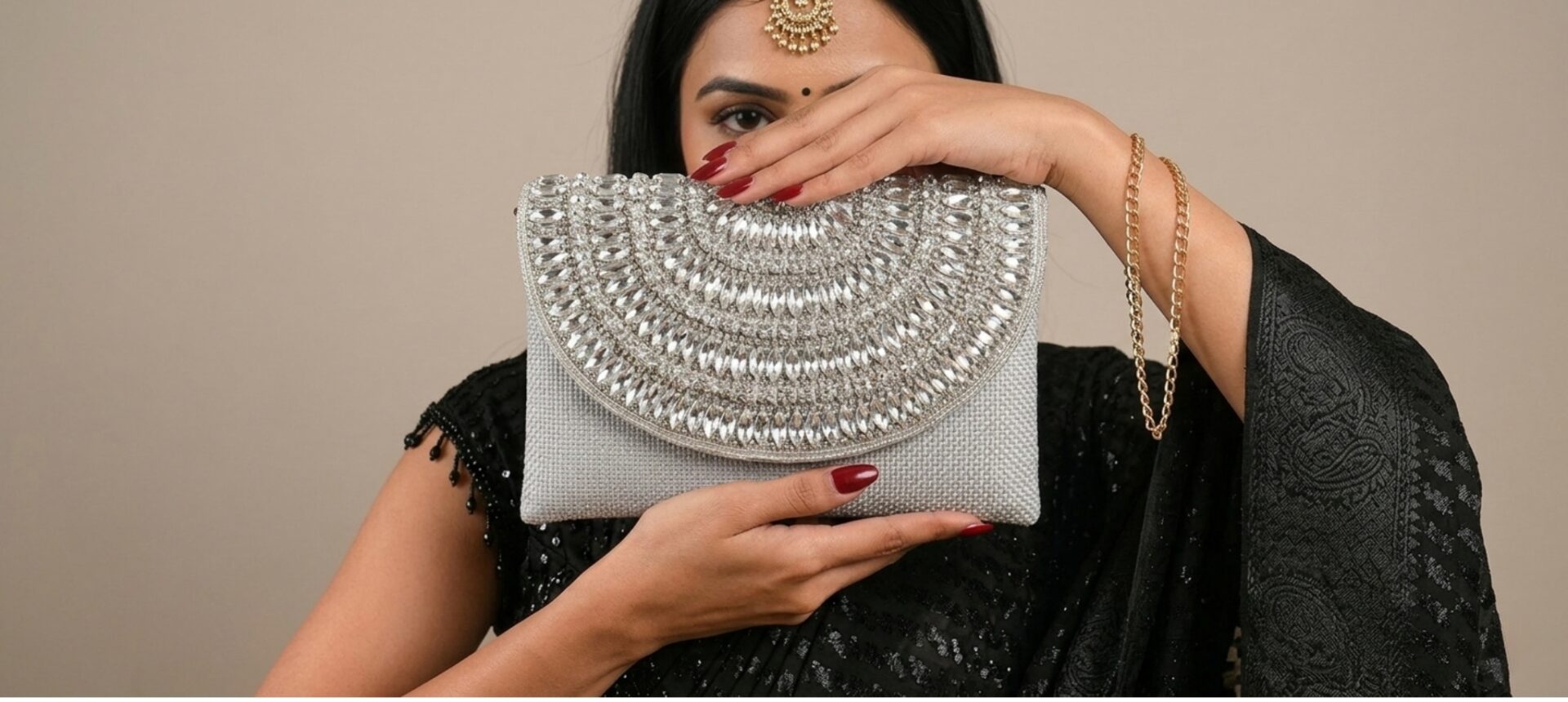 KVIN KYRA : Silver Crystal Evening Clutch – Diamond-Cut Stone Studded Party Handbag - Image 3